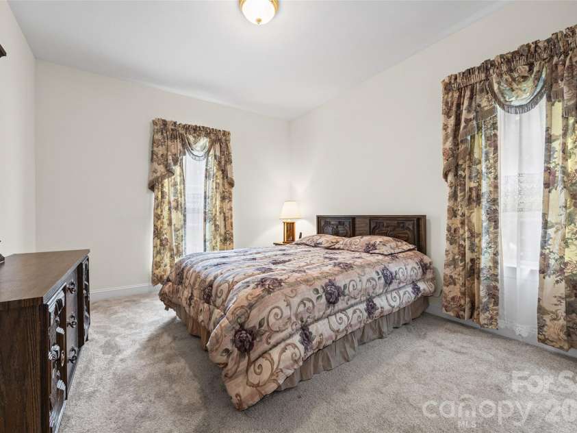 8809 Nellie Lane, Waxhaw, NC 28173.  MLS# CAR4400639, YatesRealty ID 37873. 