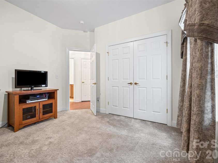8809 Nellie Lane, Waxhaw, NC 28173.  MLS# CAR4400639, YatesRealty ID 37873. 