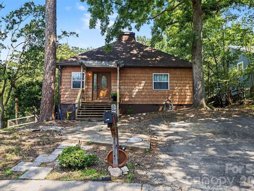 16033 Samoa Court, Fort Mill, SC 29708.  MLS# CAR4401395, YatesRealty ID 37875. 