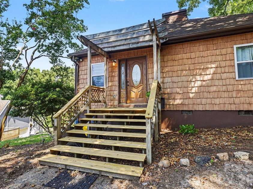 16033 Samoa Court, Fort Mill, SC 29708.  MLS# CAR4401395, YatesRealty ID 37875. 