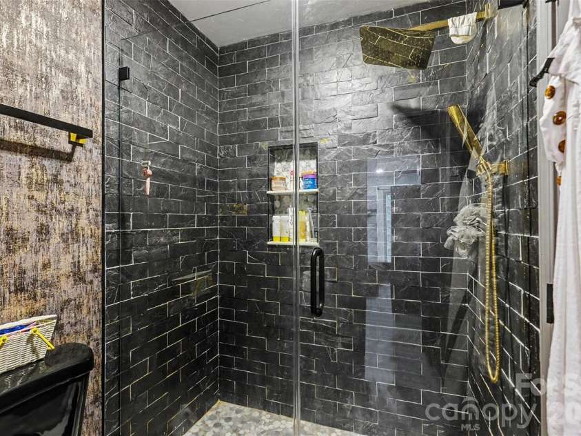 16033 Samoa Court, Fort Mill, SC 29708.  MLS# CAR4401395, YatesRealty ID 37875. 