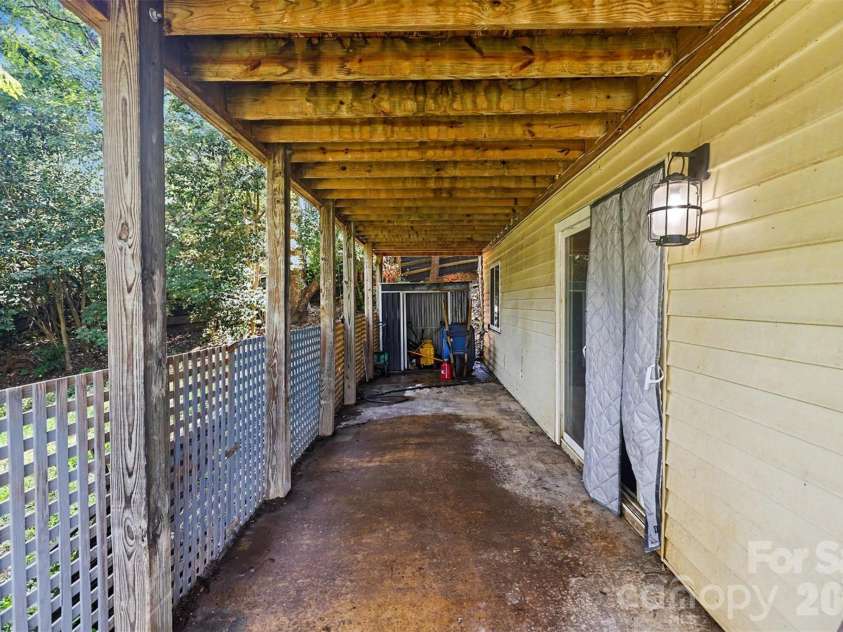 16033 Samoa Court, Fort Mill, SC 29708.  MLS# CAR4401395, YatesRealty ID 37875. 