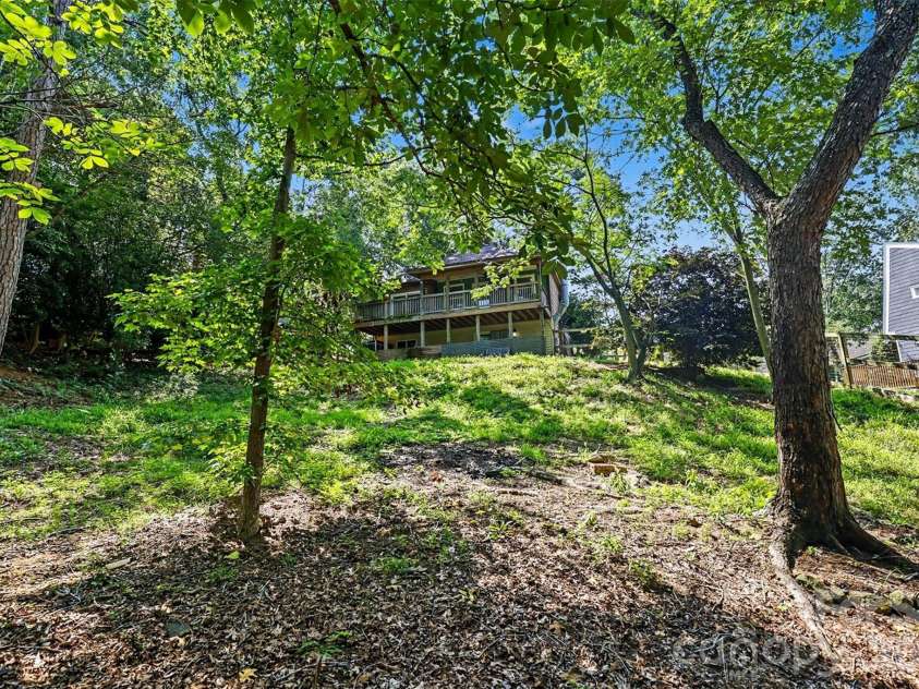 16033 Samoa Court, Fort Mill, SC 29708.  MLS# CAR4401395, YatesRealty ID 37875. 