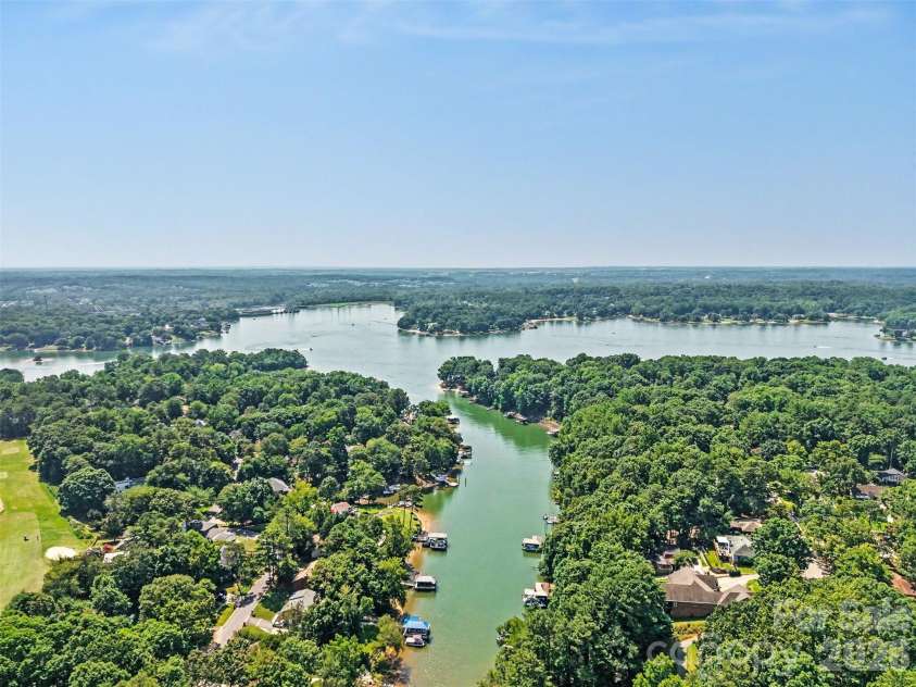 16033 Samoa Court, Fort Mill, SC 29708.  MLS# CAR4401395, YatesRealty ID 37875. 