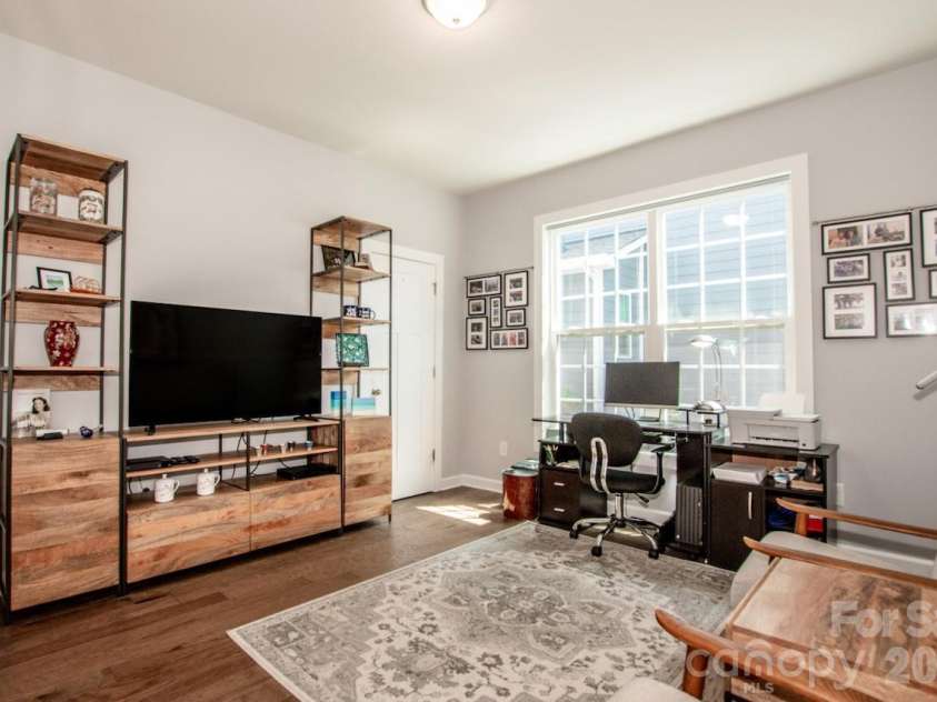 13331 Caite Ridge Road, Davidson, NC 28036.  MLS# CAR4402255, YatesRealty ID 37876. Enjoy the convenience of this main level office space with ample natural light