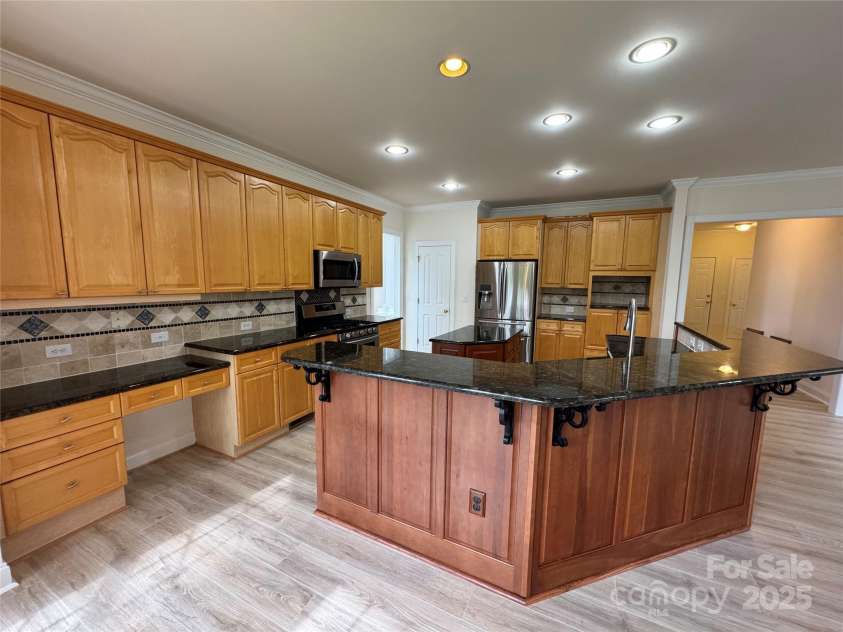 6316 Glengarrie Lane, Huntersville, NC 28078.  MLS# CAR4247118, YatesRealty ID 3788. 