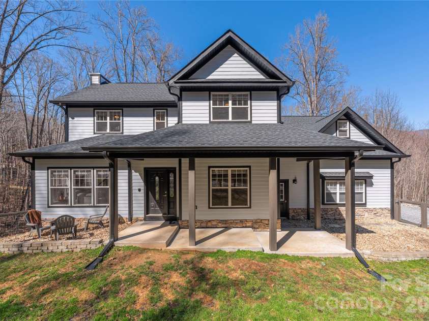 650 Dogwood Drive, Maggie Valley, NC 28751.  MLS# CAR4352600, YatesRealty ID 3788. 