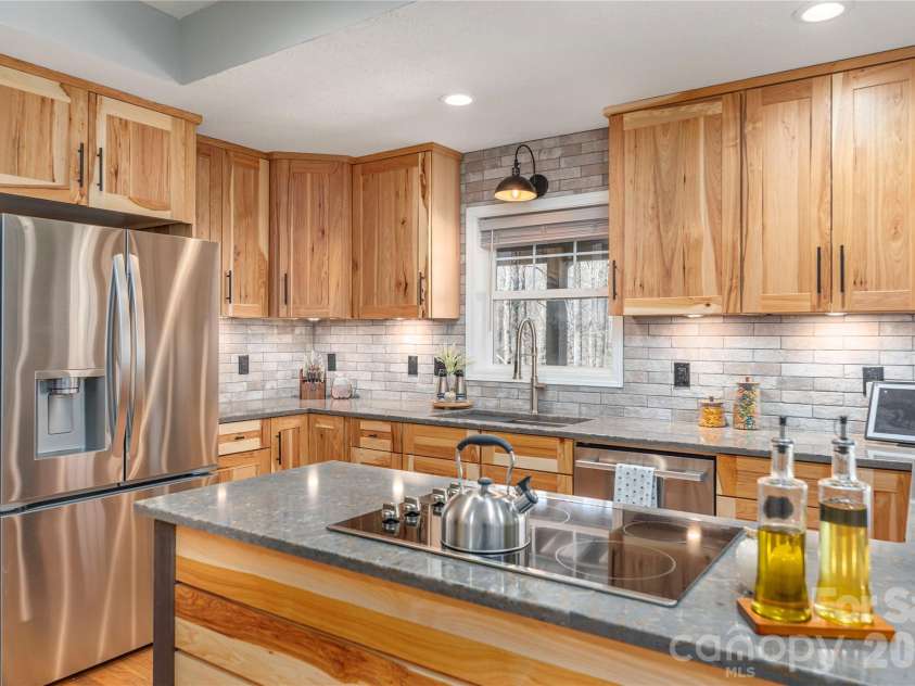 650 Dogwood Drive, Maggie Valley, NC 28751.  MLS# CAR4352600, YatesRealty ID 3788. 