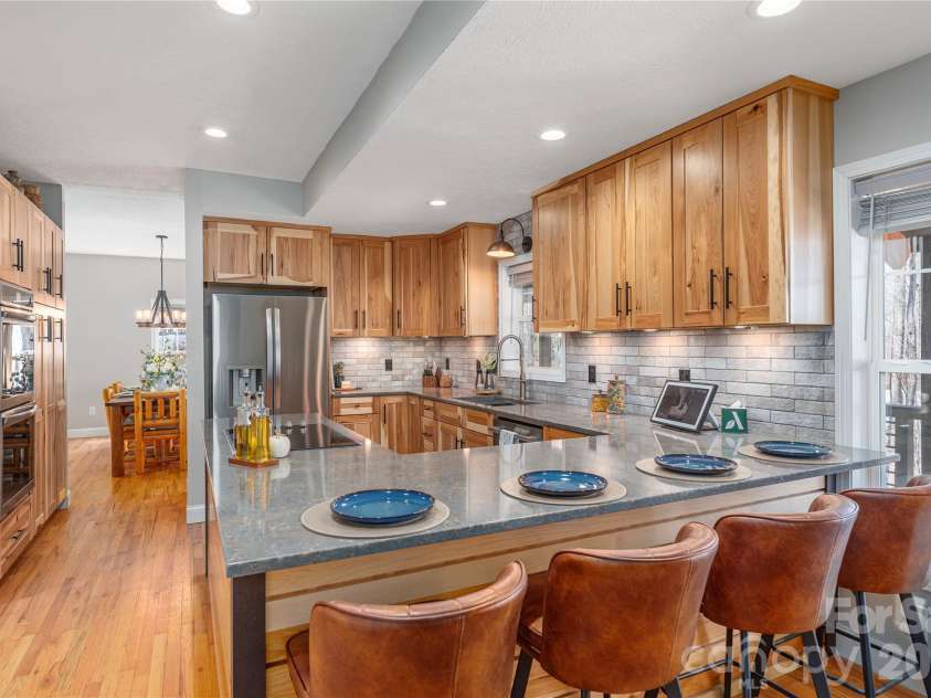 650 Dogwood Drive, Maggie Valley, NC 28751.  MLS# CAR4352600, YatesRealty ID 3788. 