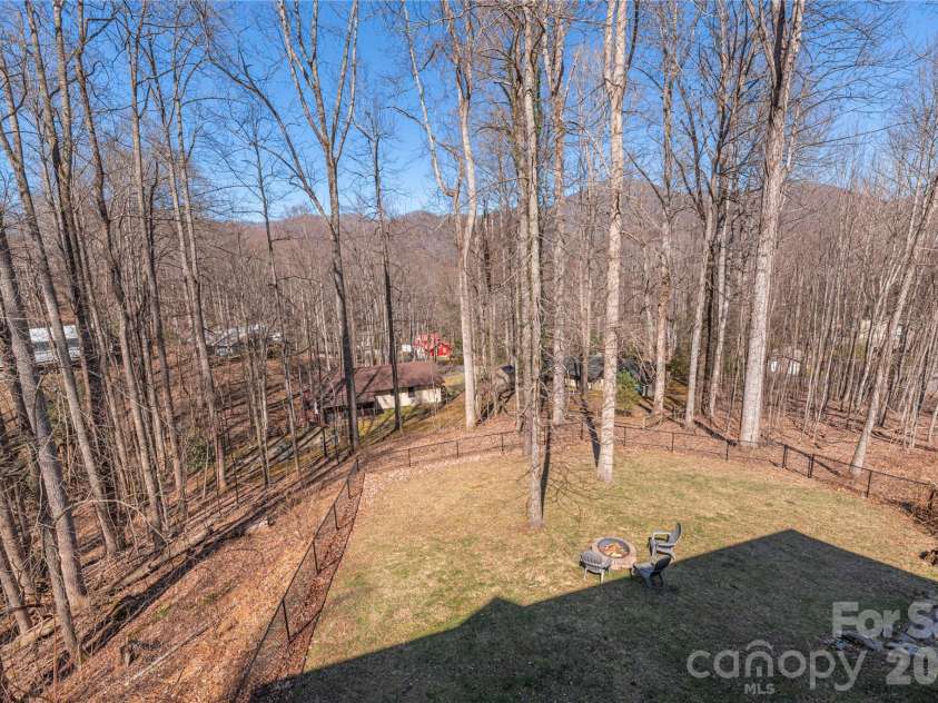 650 Dogwood Drive, Maggie Valley, NC 28751.  MLS# CAR4352600, YatesRealty ID 3788. 