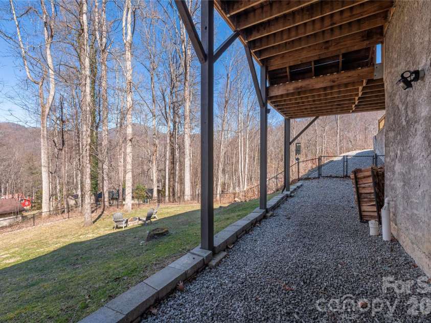 650 Dogwood Drive, Maggie Valley, NC 28751.  MLS# CAR4352600, YatesRealty ID 3788. 