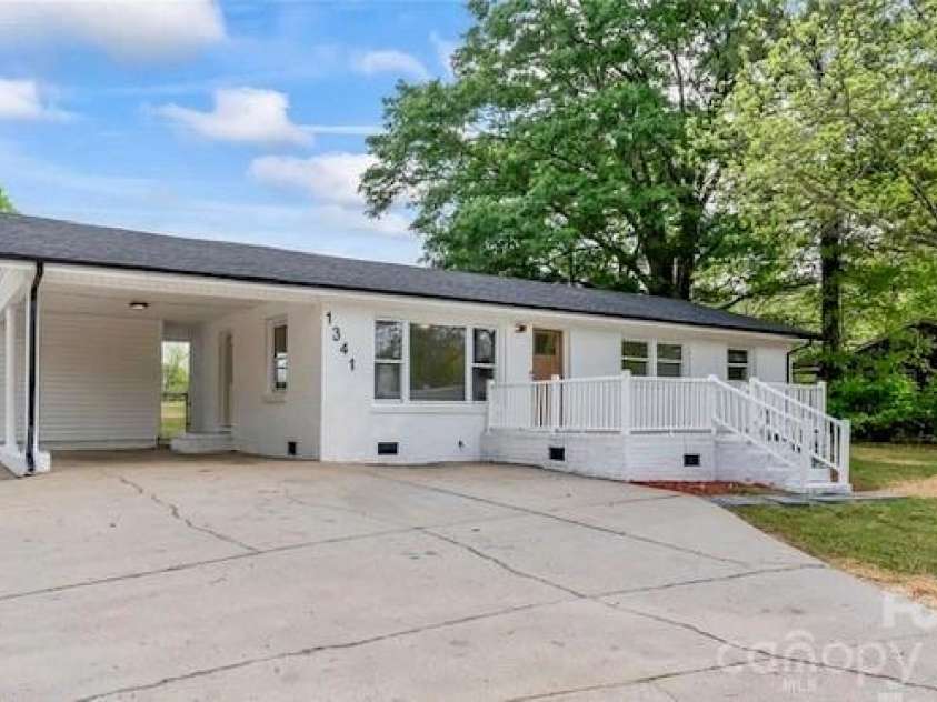 1341 Hopewell Road, Rock Hill, SC 29730.  MLS# CAR4399121, YatesRealty ID 37880. 