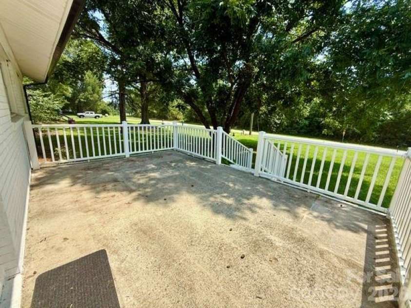 1341 Hopewell Road, Rock Hill, SC 29730.  MLS# CAR4399121, YatesRealty ID 37880. 