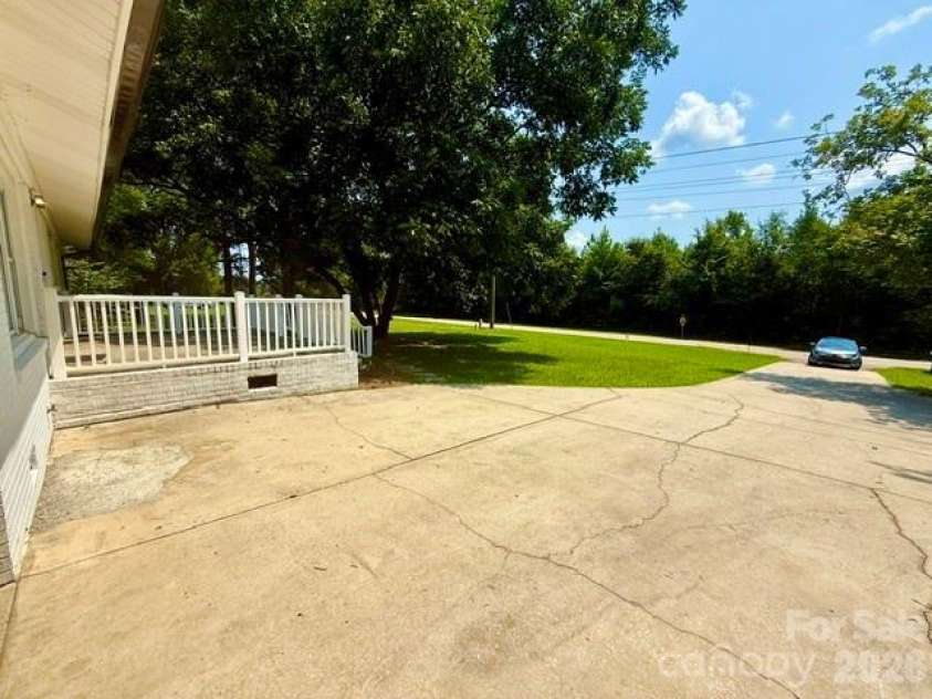 1341 Hopewell Road, Rock Hill, SC 29730.  MLS# CAR4399121, YatesRealty ID 37880. 