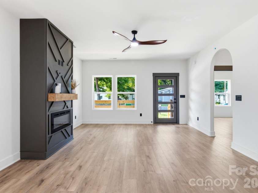 1033 Martin Luther King Jr Drive, Albemarle, NC 28001.  MLS# CAR4398940, YatesRealty ID 37882. 