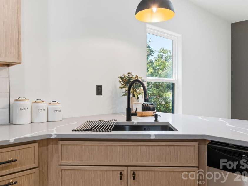 1033 Martin Luther King Jr Drive, Albemarle, NC 28001.  MLS# CAR4398940, YatesRealty ID 37882. 