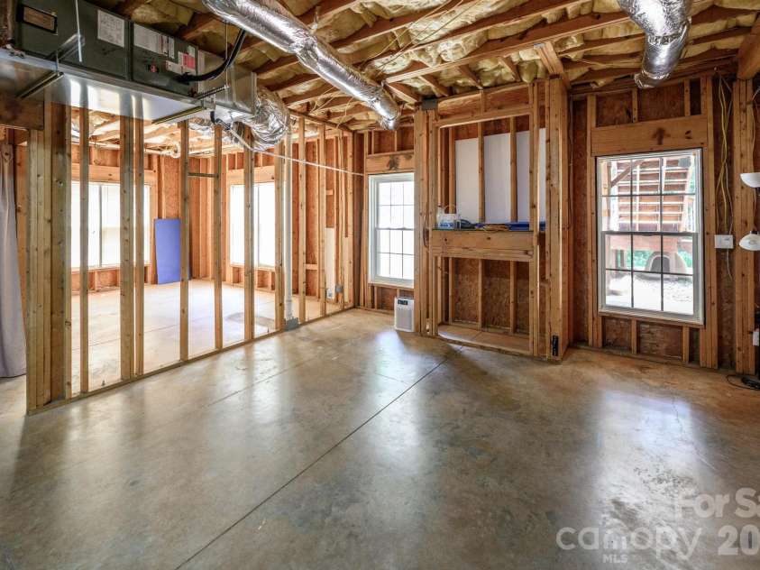 6231 Neptune Drive, Denver, NC 28037.  MLS# CAR4400641, YatesRealty ID 37885. 