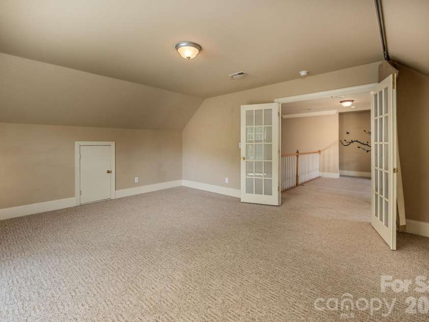 6231 Neptune Drive, Denver, NC 28037.  MLS# CAR4400641, YatesRealty ID 37885. 
