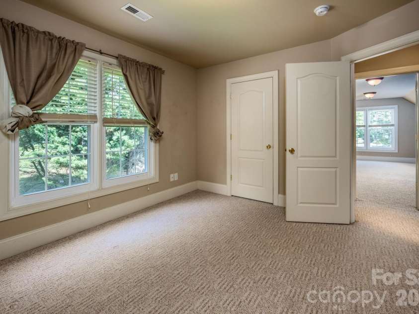 6231 Neptune Drive, Denver, NC 28037.  MLS# CAR4400641, YatesRealty ID 37885. 