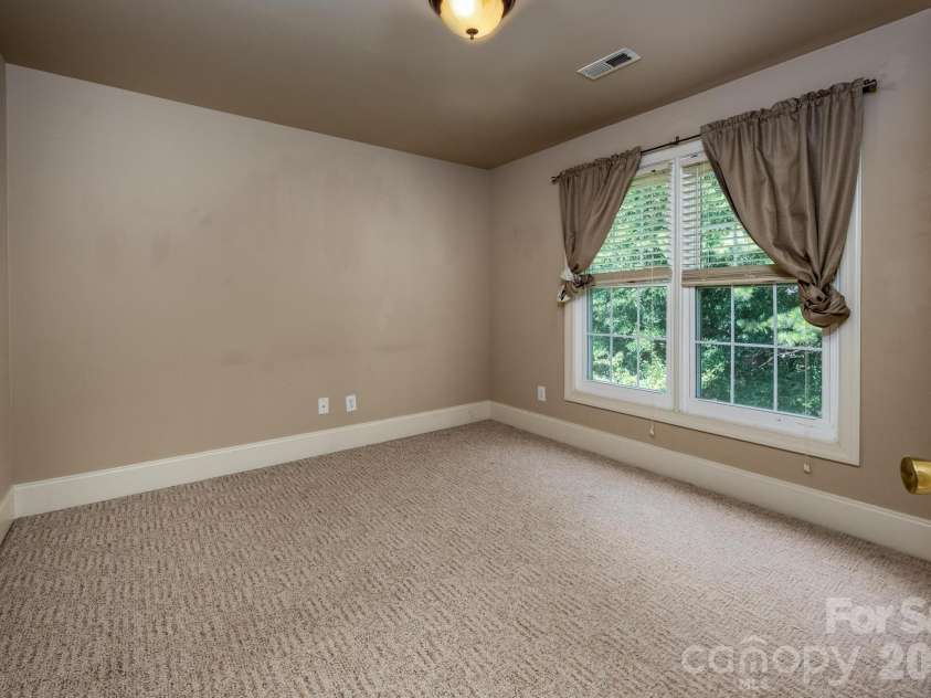 6231 Neptune Drive, Denver, NC 28037.  MLS# CAR4400641, YatesRealty ID 37885. 