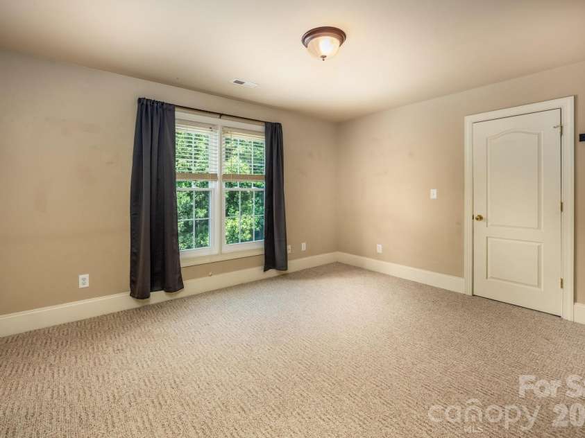 6231 Neptune Drive, Denver, NC 28037.  MLS# CAR4400641, YatesRealty ID 37885. 