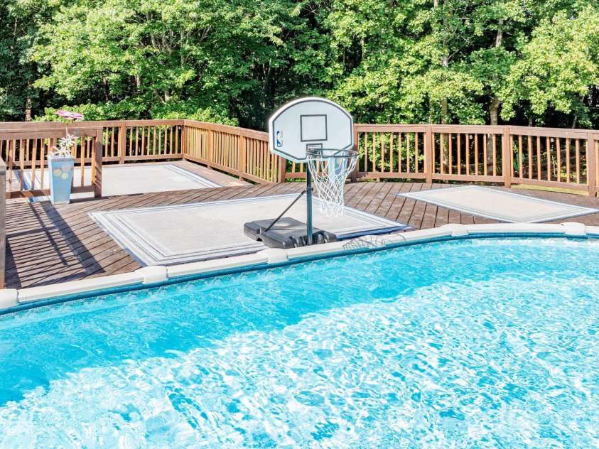 6231 Neptune Drive, Denver, NC 28037.  MLS# CAR4400641, YatesRealty ID 37885. 