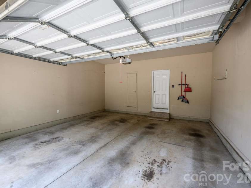 6231 Neptune Drive, Denver, NC 28037.  MLS# CAR4400641, YatesRealty ID 37885. 