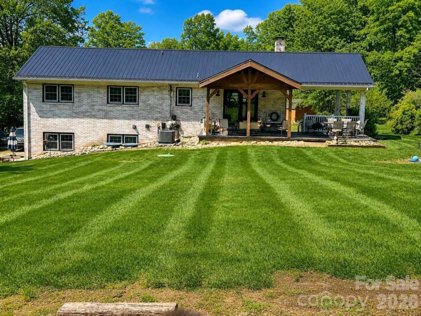 4538 Diamond Street, Hudson, NC 28638.  MLS# CAR4402238, YatesRealty ID 37886. 
