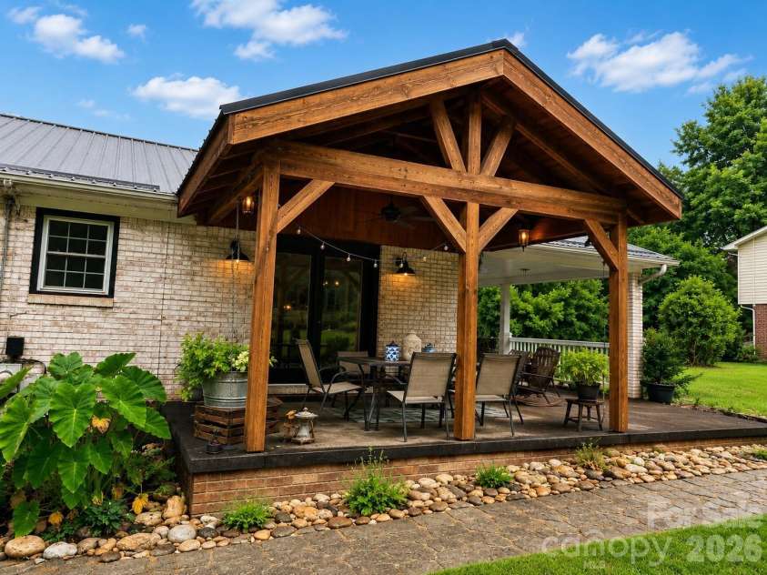 4538 Diamond Street, Hudson, NC 28638.  MLS# CAR4402238, YatesRealty ID 37886. 