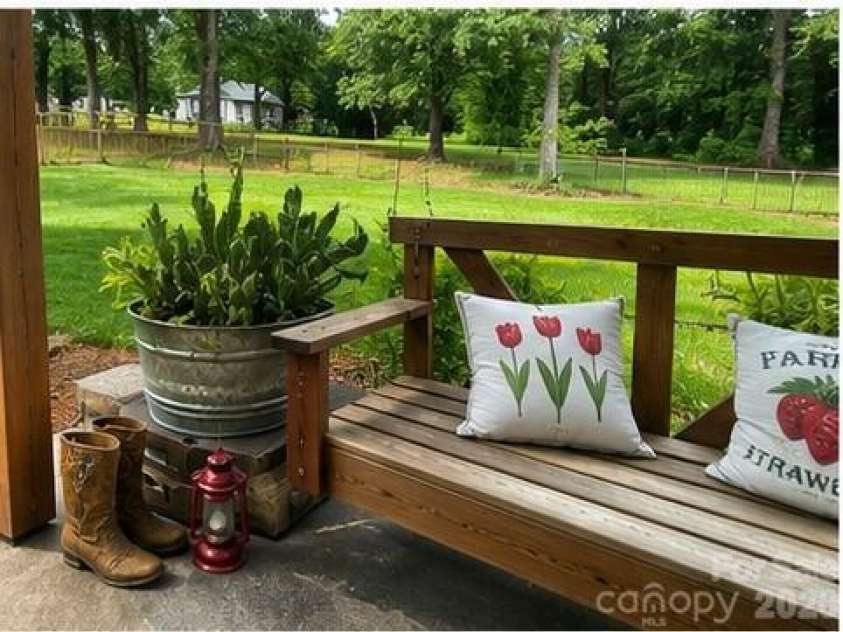 4538 Diamond Street, Hudson, NC 28638.  MLS# CAR4402238, YatesRealty ID 37886. 