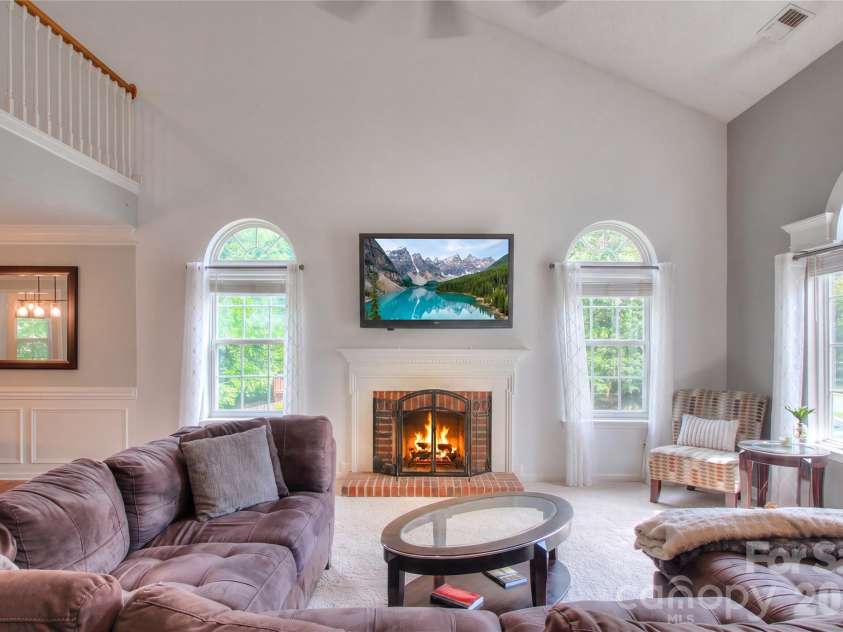 7800 Kingston Drive, Waxhaw, NC 28173.  MLS# CAR4399106, YatesRealty ID 37887. 
