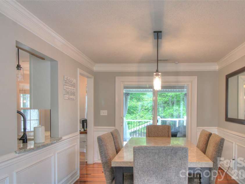 7800 Kingston Drive, Waxhaw, NC 28173.  MLS# CAR4399106, YatesRealty ID 37887. 