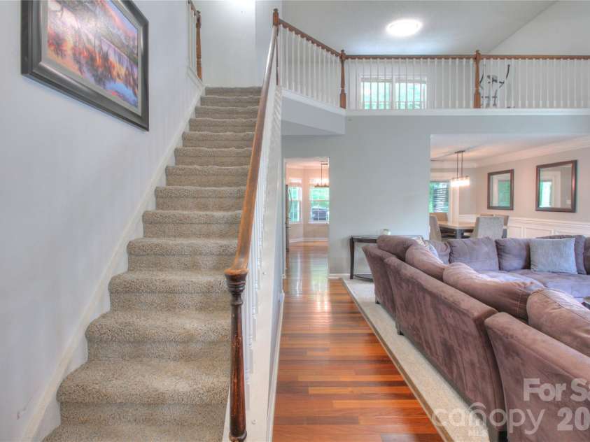 7800 Kingston Drive, Waxhaw, NC 28173.  MLS# CAR4399106, YatesRealty ID 37887. 
