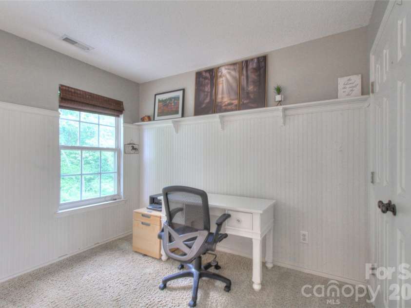 7800 Kingston Drive, Waxhaw, NC 28173.  MLS# CAR4399106, YatesRealty ID 37887. 