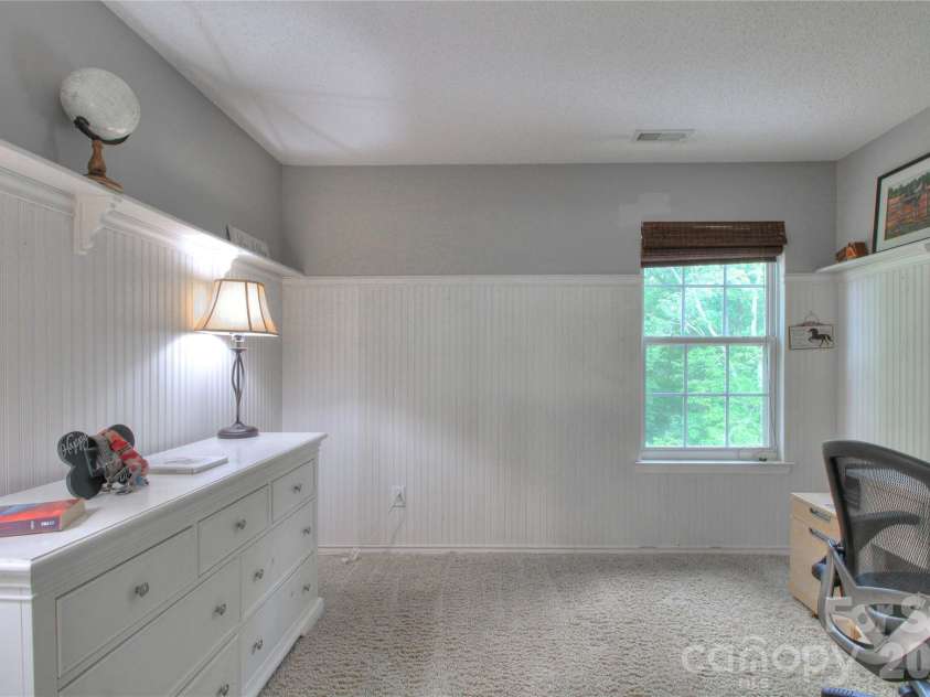 7800 Kingston Drive, Waxhaw, NC 28173.  MLS# CAR4399106, YatesRealty ID 37887. 