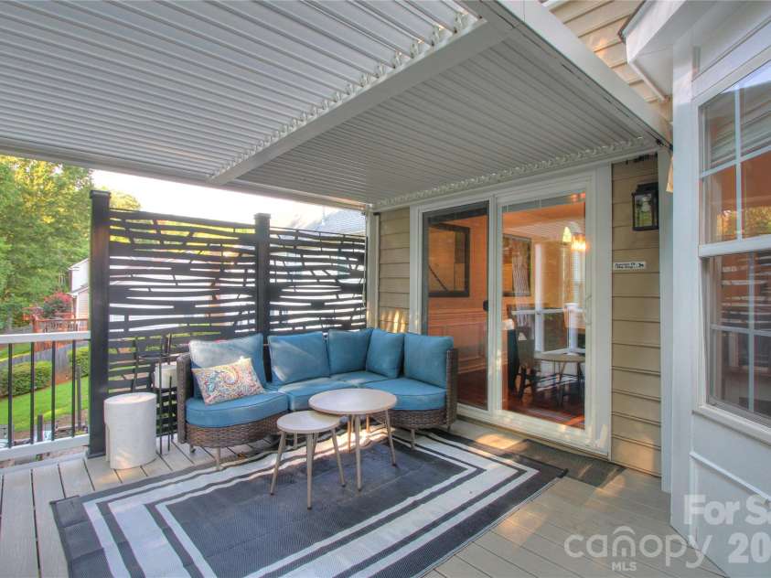 7800 Kingston Drive, Waxhaw, NC 28173.  MLS# CAR4399106, YatesRealty ID 37887. 