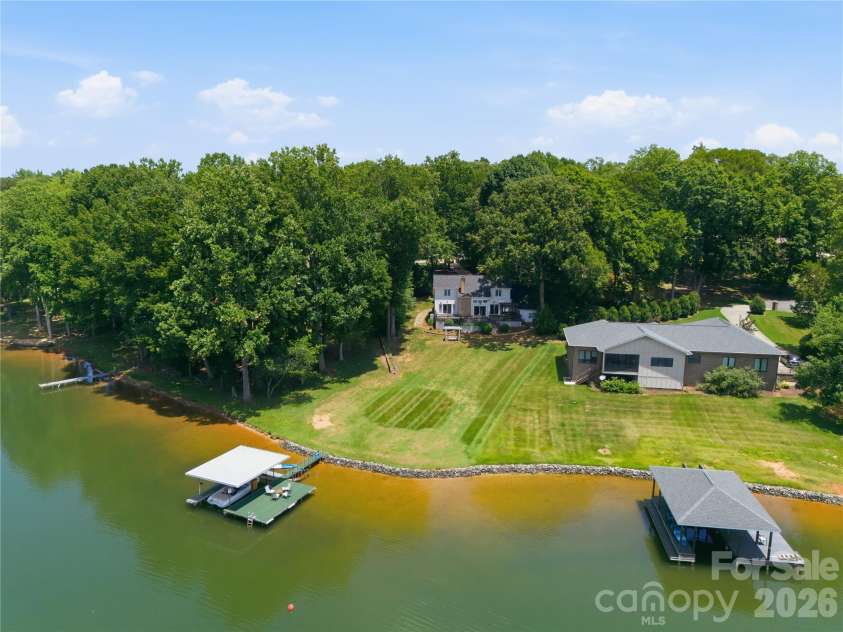 2216 Holly Lane, Shelby, NC 28150.  MLS# CAR4400464, YatesRealty ID 37888. 