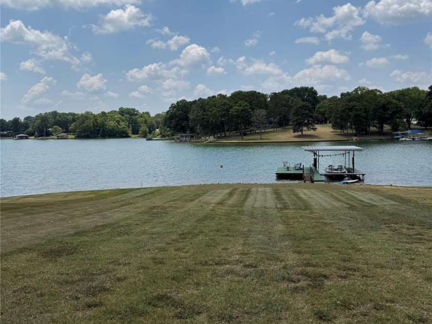 2216 Holly Lane, Shelby, NC 28150.  MLS# CAR4400464, YatesRealty ID 37888. 
