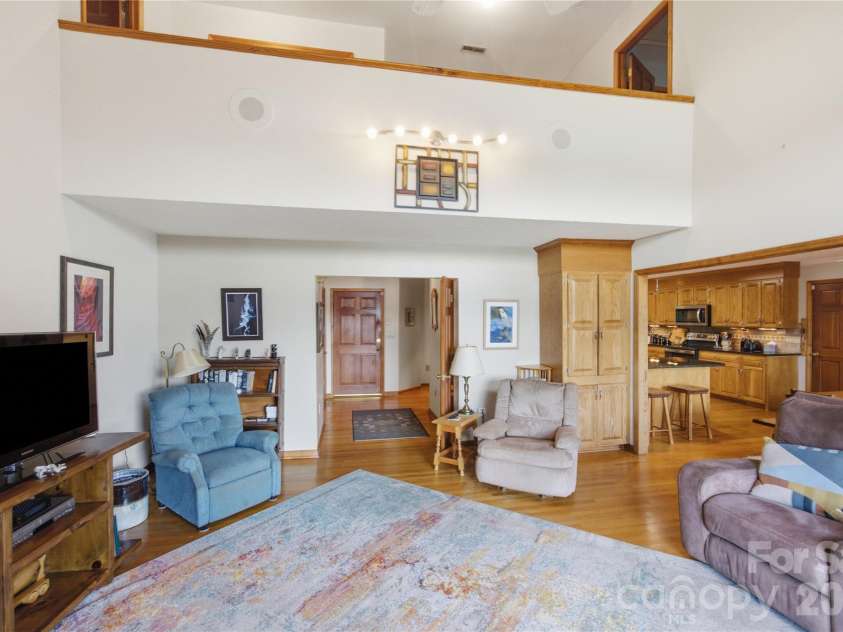 2216 Holly Lane, Shelby, NC 28150.  MLS# CAR4400464, YatesRealty ID 37888. Den