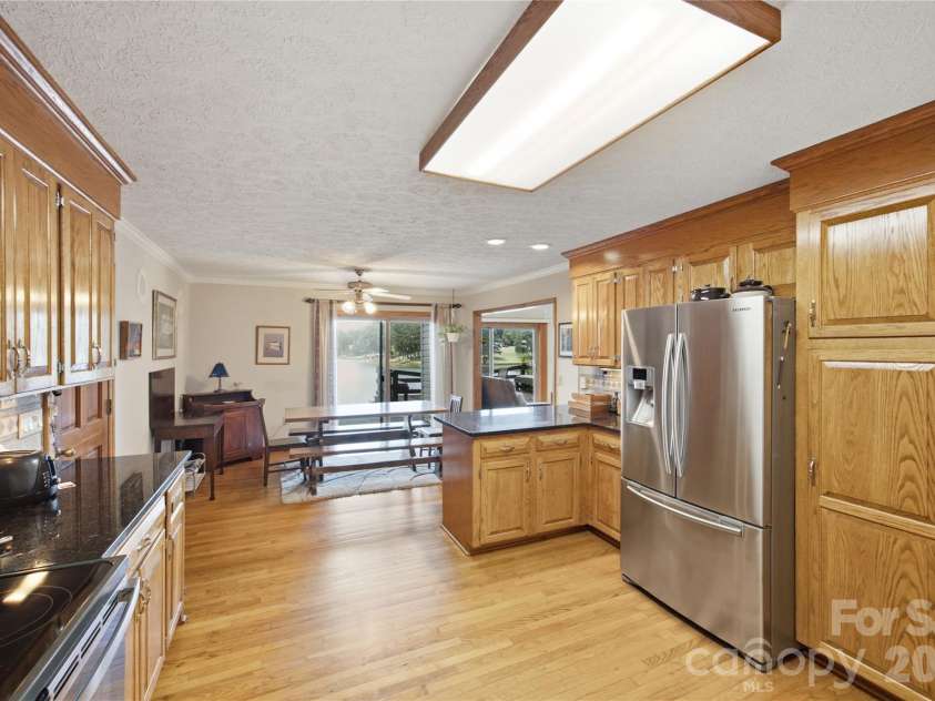 2216 Holly Lane, Shelby, NC 28150.  MLS# CAR4400464, YatesRealty ID 37888. Kitchen