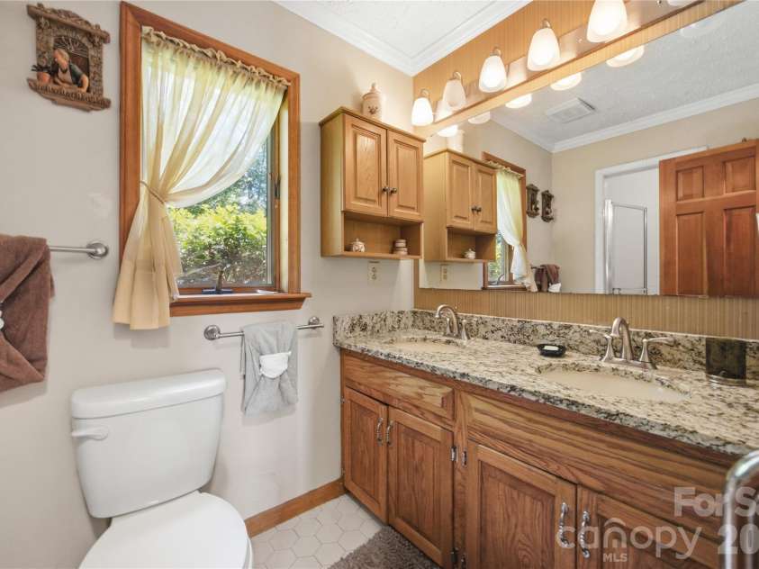 2216 Holly Lane, Shelby, NC 28150.  MLS# CAR4400464, YatesRealty ID 37888. Upstairs Bathroom