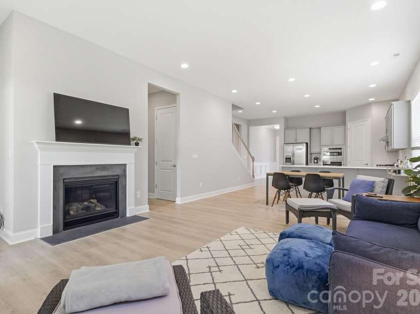 17138 Sand Bank Road, Charlotte, NC 28278.  MLS# CAR4402559, YatesRealty ID 37889. 