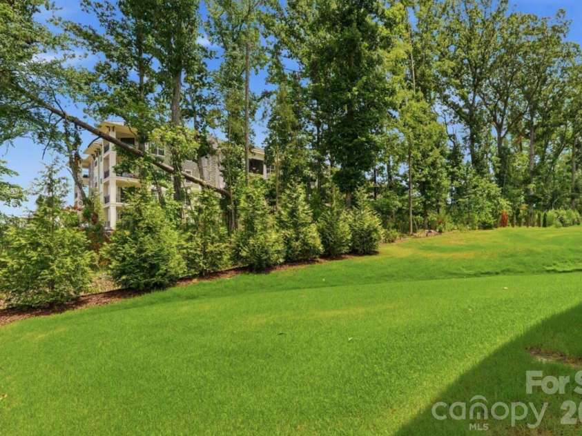 17138 Sand Bank Road, Charlotte, NC 28278.  MLS# CAR4402559, YatesRealty ID 37889. 