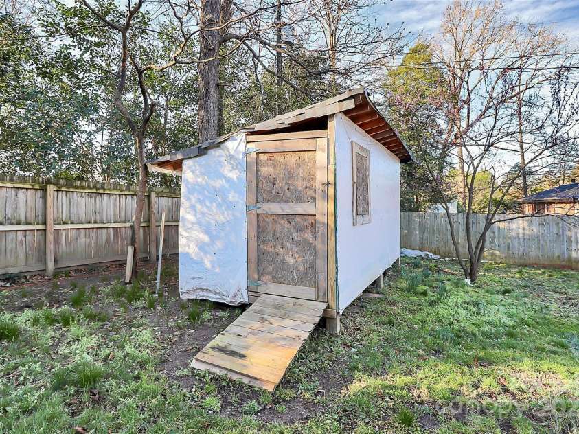 213 Turner Road, Gastonia, NC 28056.  MLS# CAR4235011, YatesRealty ID 3789. 