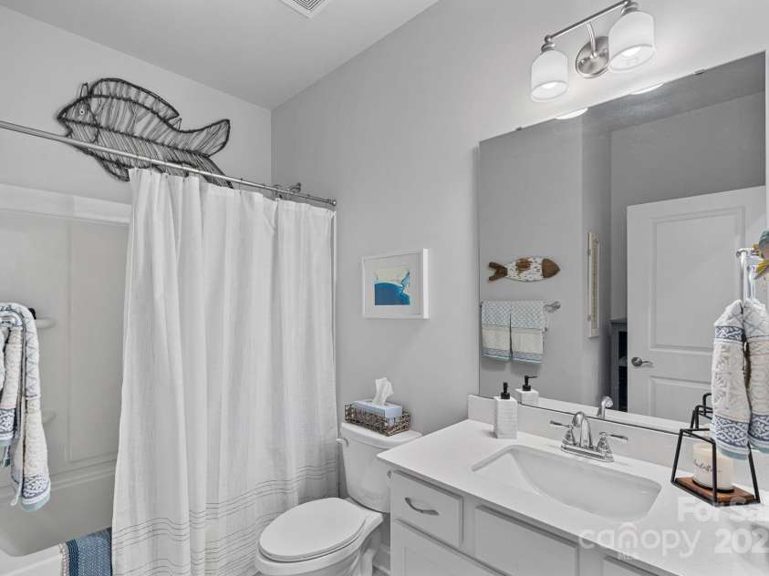 5149 Helmsworth Drive, Waxhaw, NC 28173.  MLS# CAR4318749, YatesRealty ID 3789. 