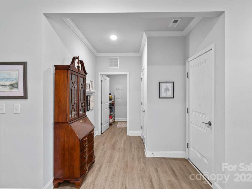 5149 Helmsworth Drive, Waxhaw, NC 28173.  MLS# CAR4318749, YatesRealty ID 3789. 