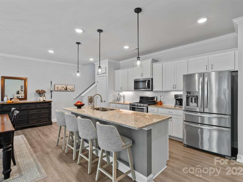 5149 Helmsworth Drive, Waxhaw, NC 28173.  MLS# CAR4318749, YatesRealty ID 3789. 