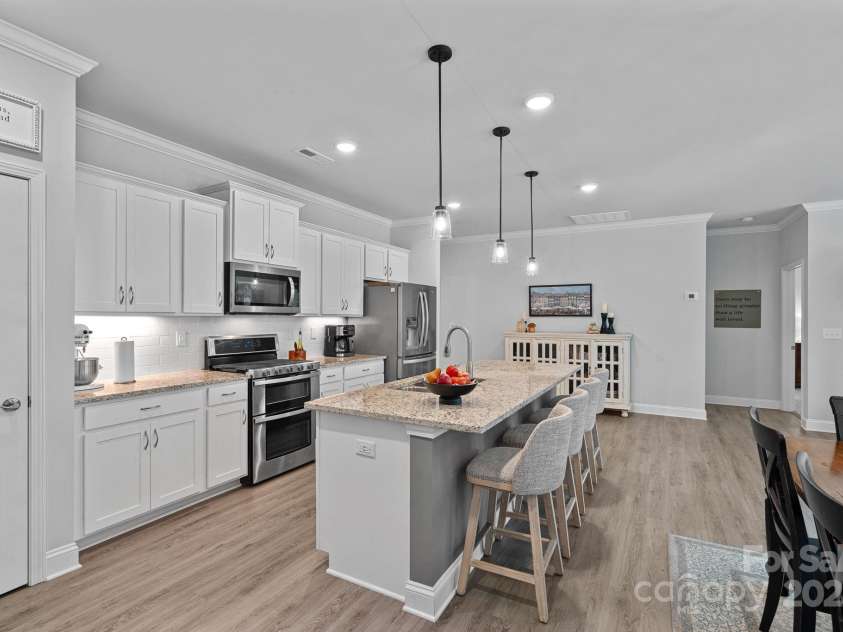 5149 Helmsworth Drive, Waxhaw, NC 28173.  MLS# CAR4318749, YatesRealty ID 3789. 