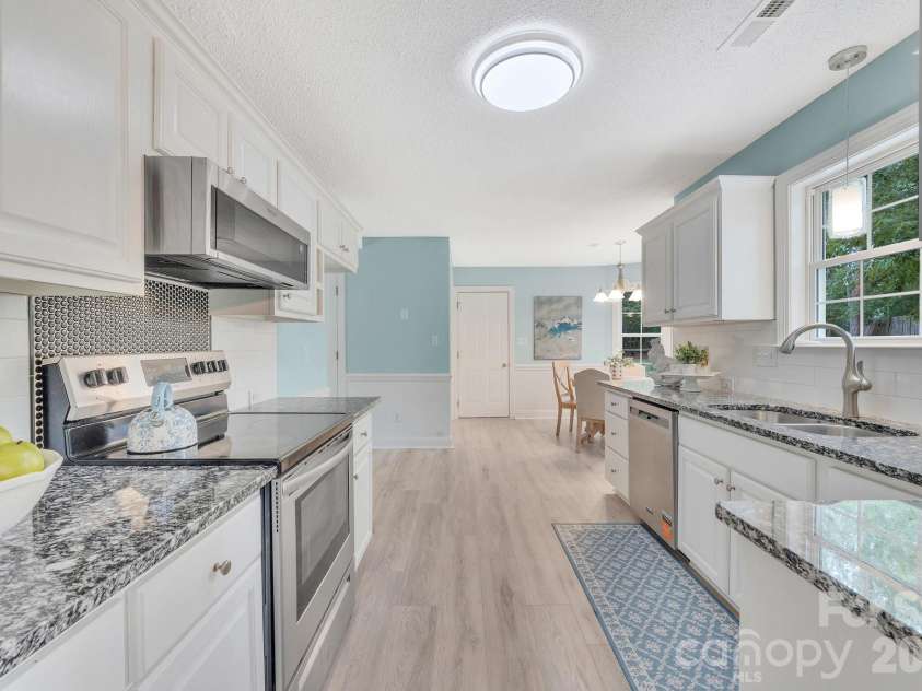 1637 Winthrop Lane, Monroe, NC 28110.  MLS# CAR4386569, YatesRealty ID 37890. 