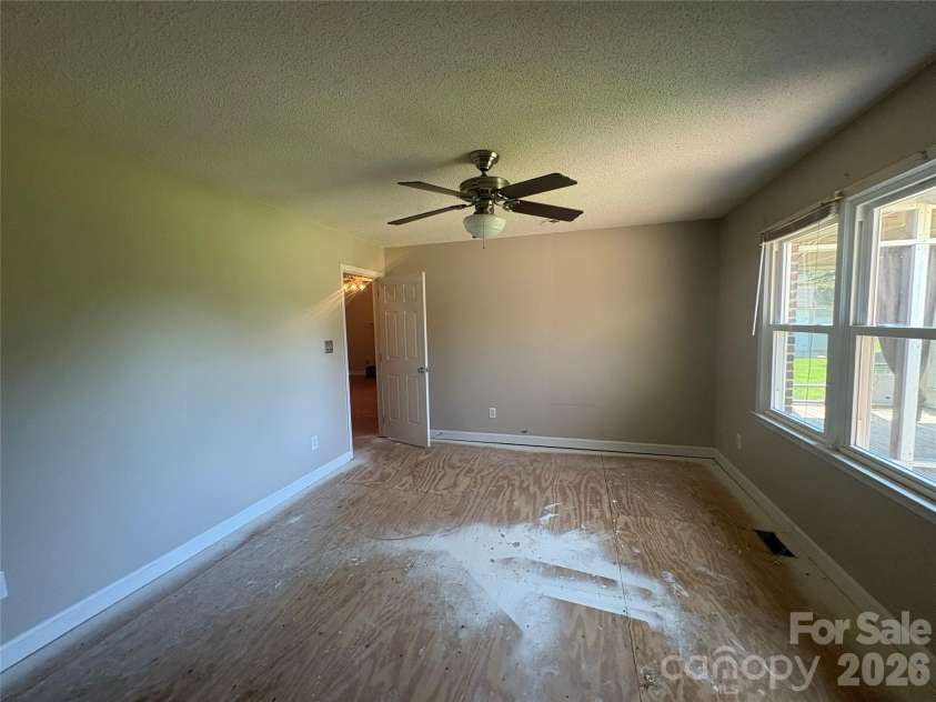 4105 Salem Pointe Drive, Monroe, NC 28110.  MLS# CAR4402300, YatesRealty ID 37893. 